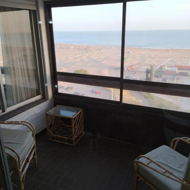 Departamento Antares Necochea frente a la playa - Two-Bedroom Apartment with Partial Ocean View - 5