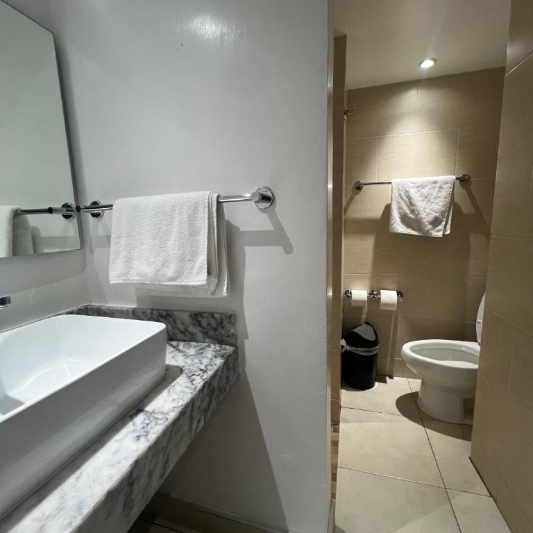 Hotel Universo - Habitación Doble Estándar - 9