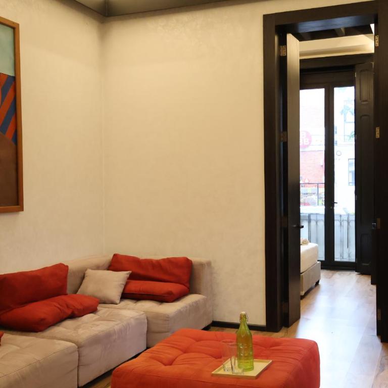Casa SanRafa - Family Room with Terrace - 18