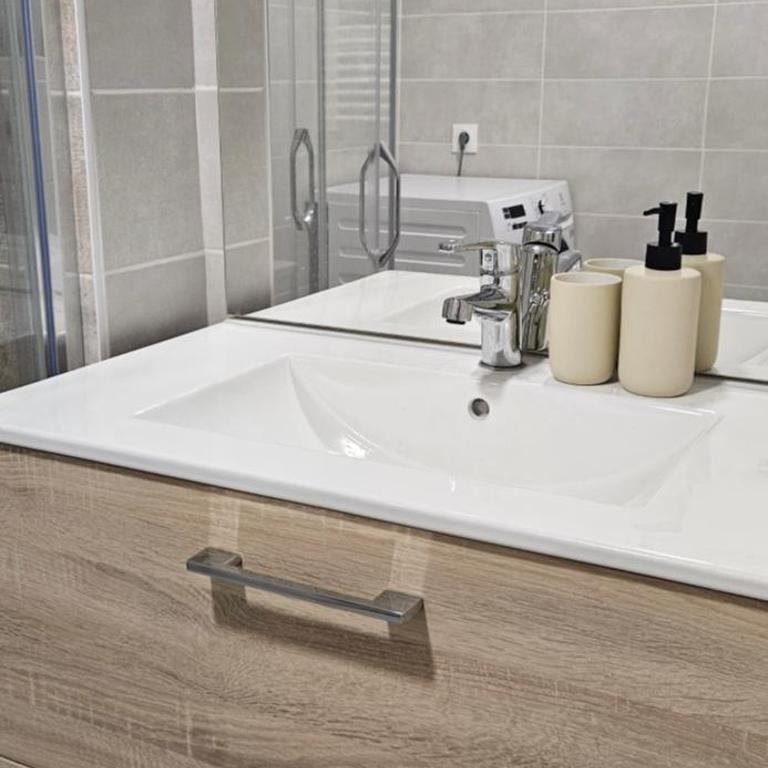 Center Nice, 10min beach, parking, terrace, direct tram - Appartement 1 Chambre avec Terrasse - 39