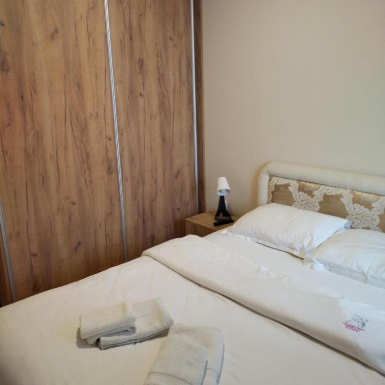 Centar Gondola apartmani - One-Bedroom Apartment - 5