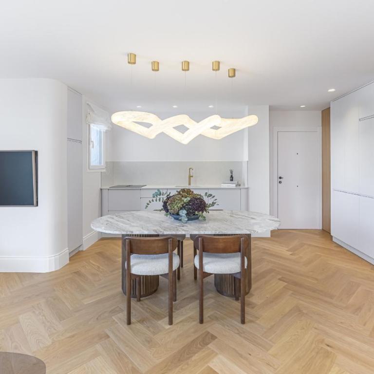 Luminoso apartamento en pleno Puerto Banús - Apartamento con balcón - 28