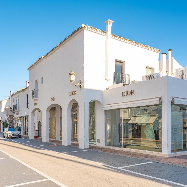 Luminoso apartamento en pleno Puerto Banús - Apartamento con balcón - 38