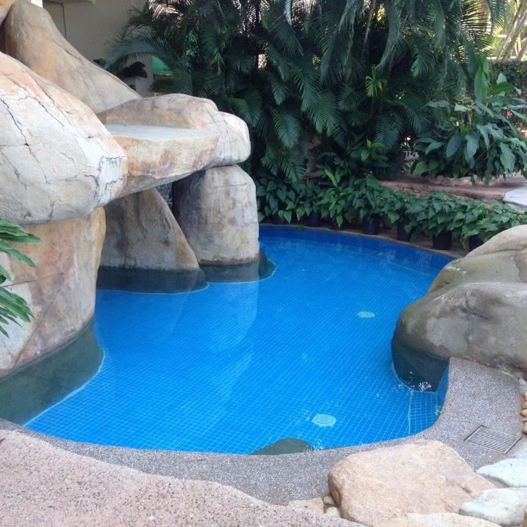 Lovely 3-bedroom beach front serviced apartment - Apartment - 31
