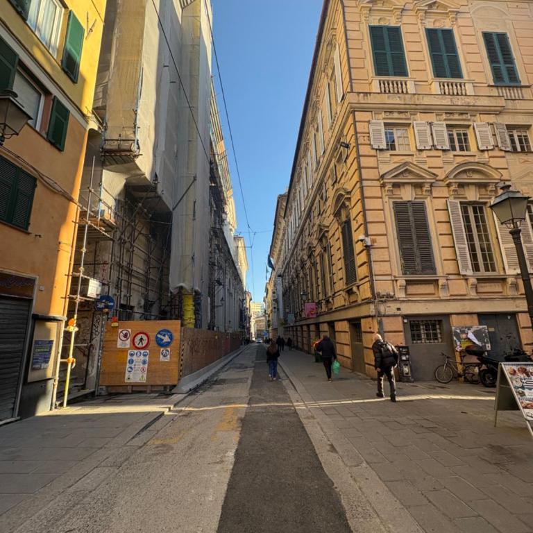 Casa Patry B&B - Suite vicina a Stazione, Acquario, Rolli e Università di Genova - Appartamento con 2 Camere da Letto - 3