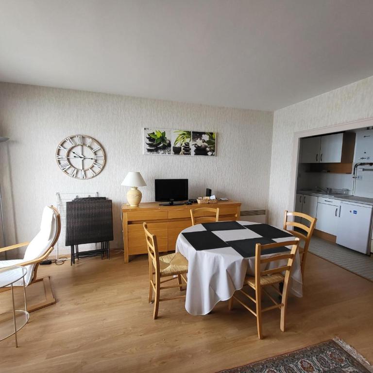 Studio face mer avec balcon, à 50m de la plage - FR-1-92-607 - Appartamento (2 Adulti) - 1