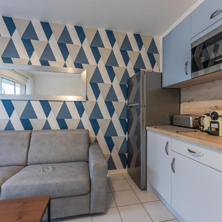 Appartement T2 refait à neuf - 4 pers - Terrasse Ouest - Proche centre - Chiens OK - FR-1-521-237 - Apartment - 4