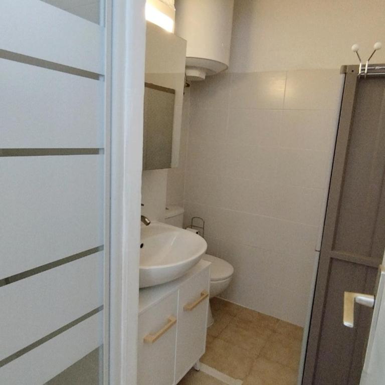 Appartement T2 - Parking - WIFI - Proche plage - Calme - 2 Pers - Narbonne-Plage - FR-1-795-15 - Apartment - 17