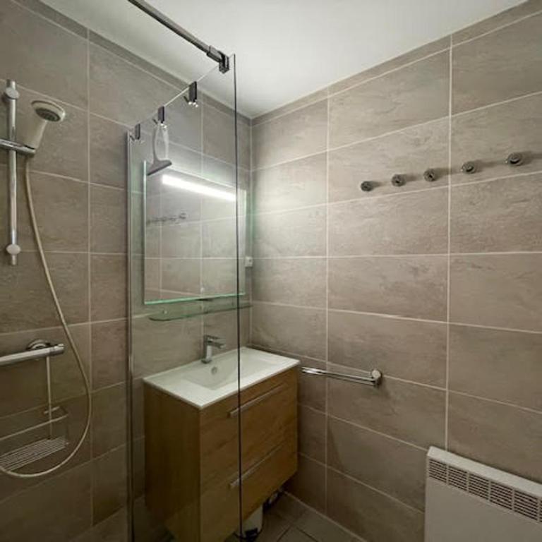 Appartement 4/5 pers avec terrasse et piscine - FR-1-837-13 - Apartment - 15