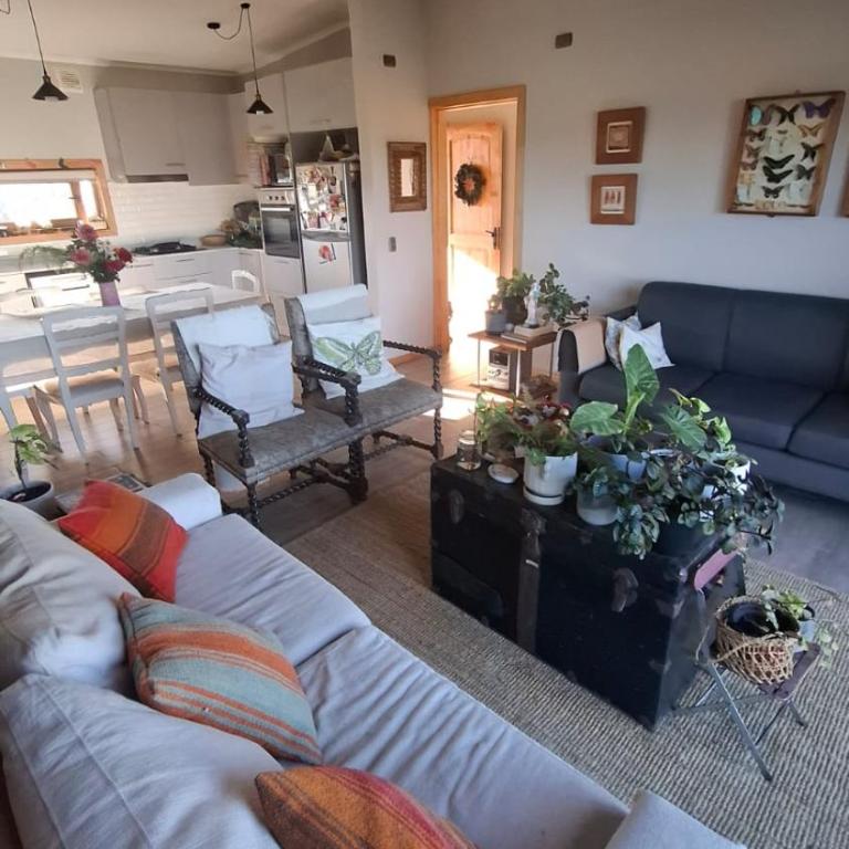 Comoda casa con increíble vista a los volcanes que te invita al descanso y desconexión - Four-Bedroom House - 11