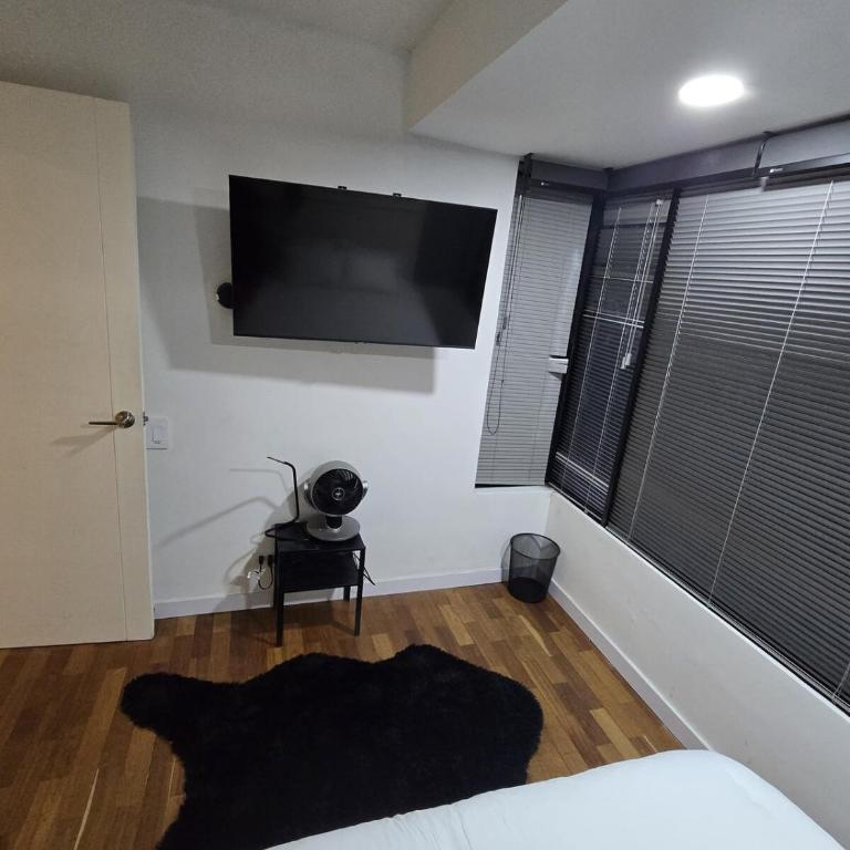 Modern Apt in Poblado with Private Terrace & Gym - Three-Bedroom Apartment - 21