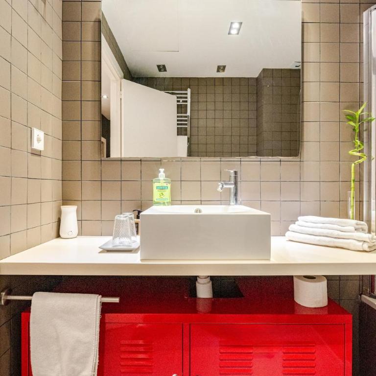 ArtlifeBCN Fira Apartment - Apartment - Ground Floor - 14