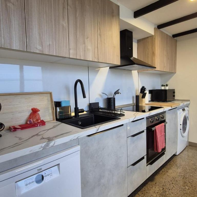 A4 Nuevo Impresionante Apartamento Industrial wifi gratis hasta 4 os encantará - Two-Bedroom Apartment - 10