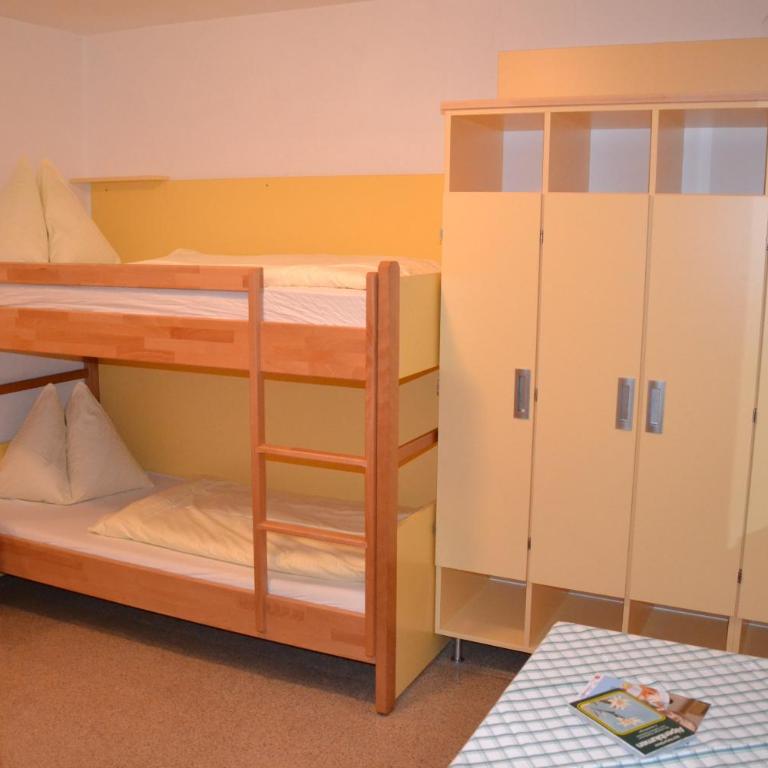 Jugendpension Müllauerhof - Vierbettzimmer - 2