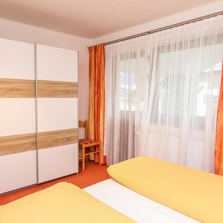 Gästehaus Rosi - Apartment mit 2 Schlafzimmern - 11