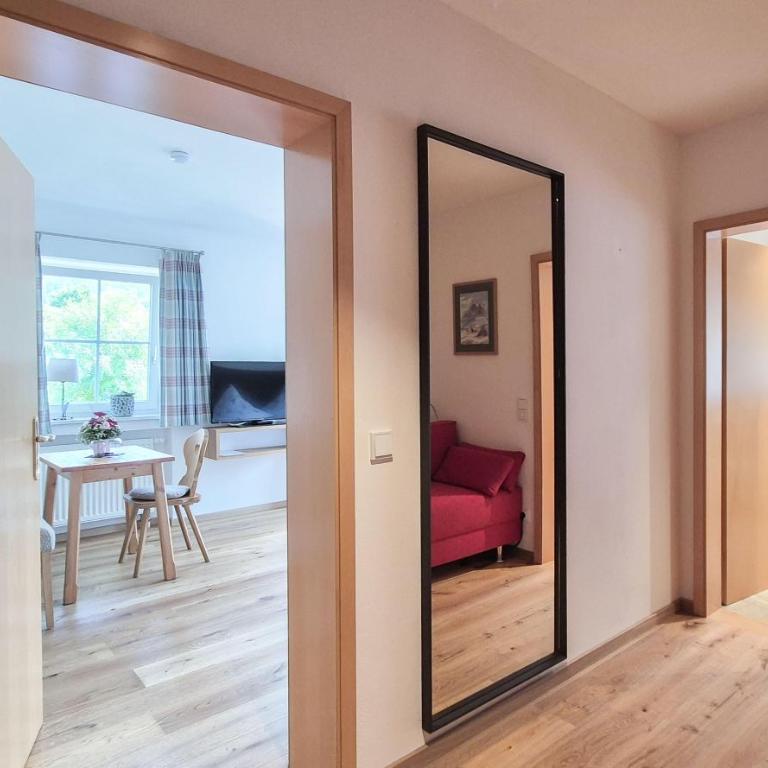 Gästehaus Quirin - Doppelzimmer - 8