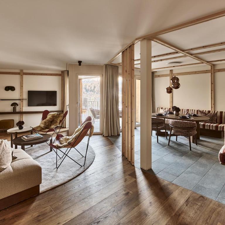 The View - Suite - 7