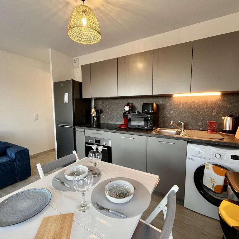 CO020-A42 Appart 2 pièces- 4 personnes - COGOLIN - Apartment mit 1 Schlafzimmer - 6
