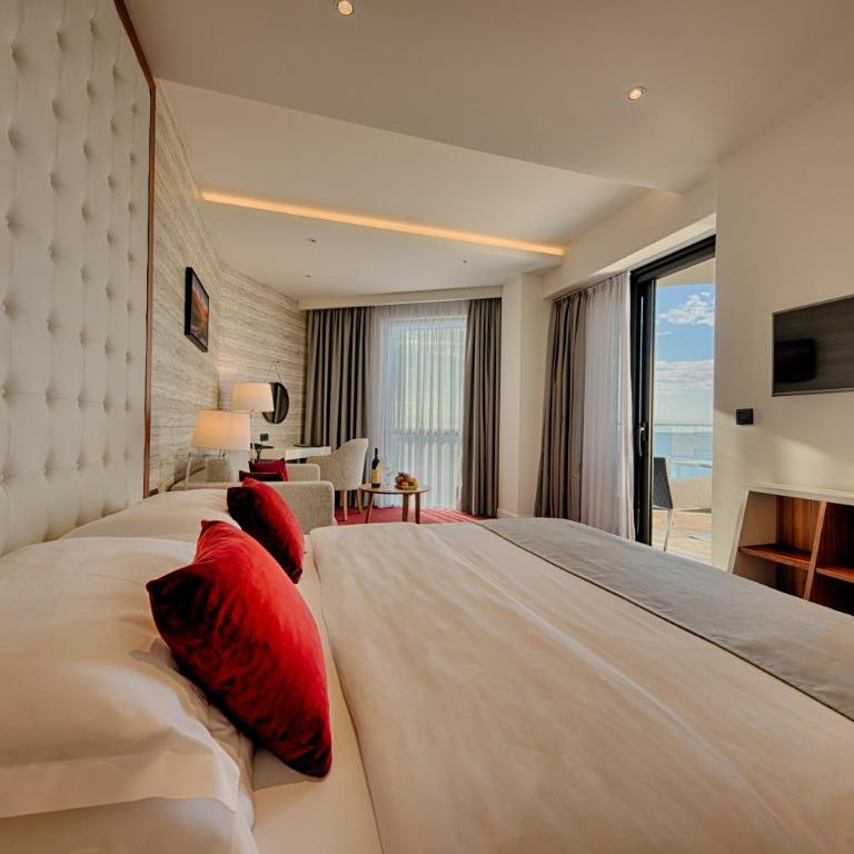 Kalamper Hotel & Spa - Deluxe Double Room with Balcony and Sea View - 8