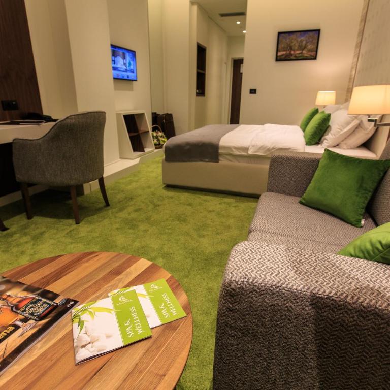 Kalamper Hotel & Spa - Deluxe Double Room with Balcony and Sea View - 4