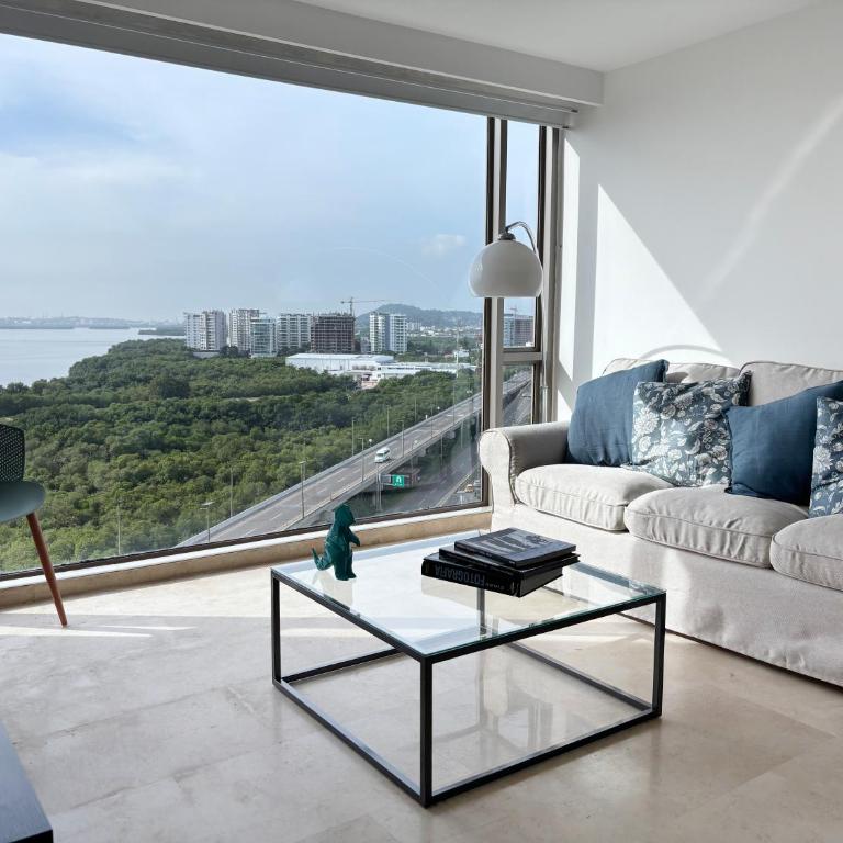 Beachfront Apartment at Radisson Hotel - Apartment with Lake View - 27