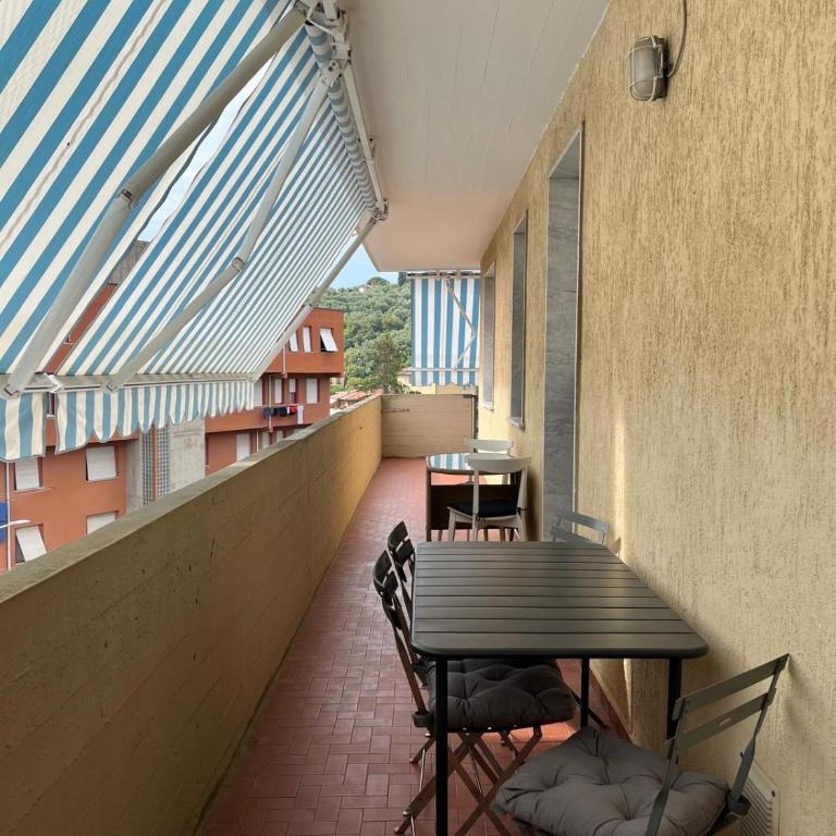 A due passi dal mare - Appartamento con 2 Camere da Letto - 11