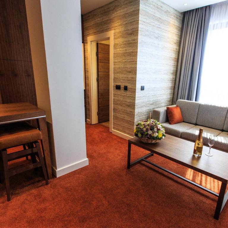 Kalamper Hotel & Spa - One-Bedroom Apartment with Balcony - 1