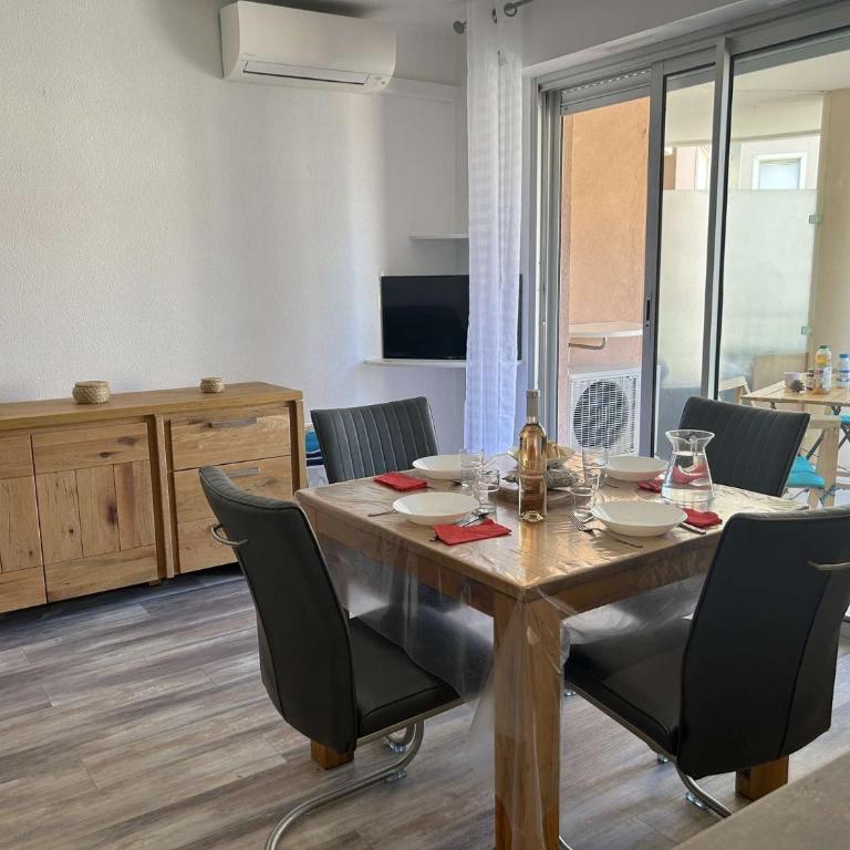 FS210-B21 Appt 2 pièces 4 personnes FREJUS - Appartement 1 Chambre - Vue sur Jardin - 4