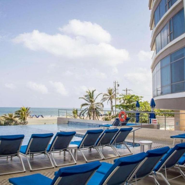 Beachfront Apartment at Radisson Hotel - Apartment with Lake View - 12