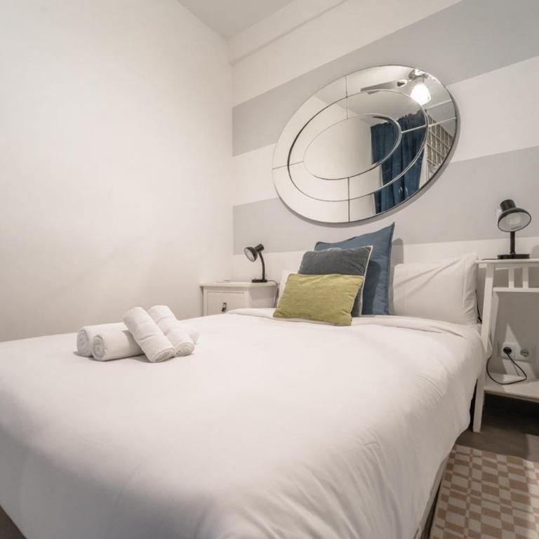 Modern and Stylish - 2BD 2BTH - La Latina - Apartamento - 13