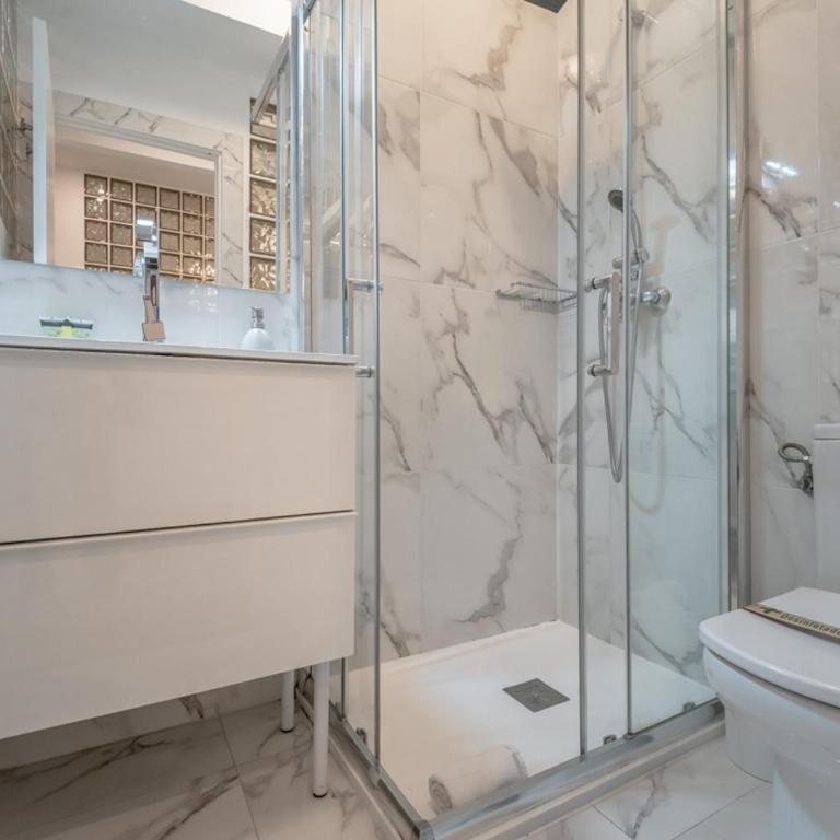 Modern and Stylish - 2BD 2BTH - La Latina - Apartamento - 10