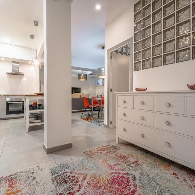Modern and Stylish - 2BD 2BTH - La Latina - Apartamento - 25