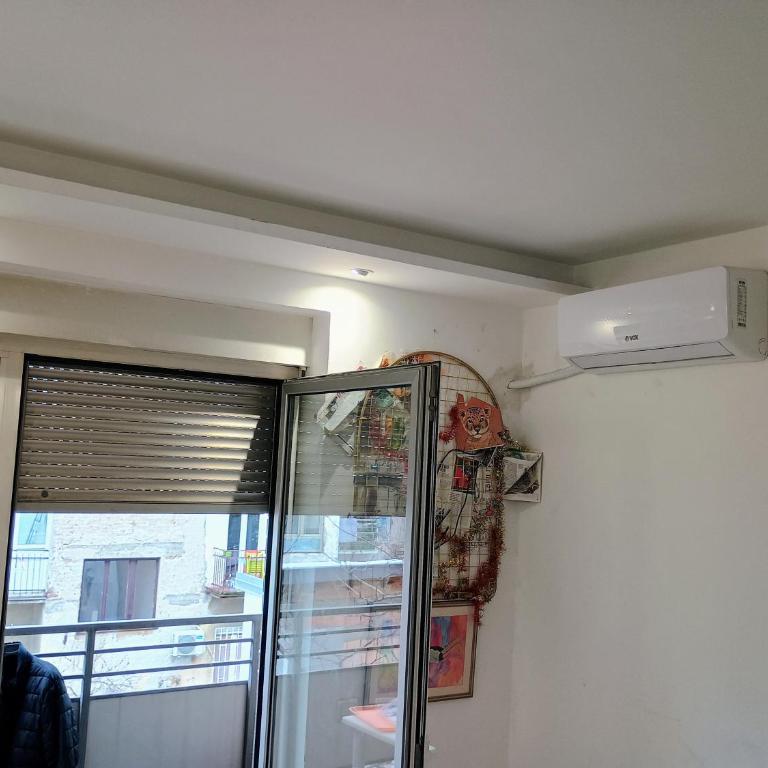 H1trece - Deluxe One-Bedroom Apartment with Garden View - 5