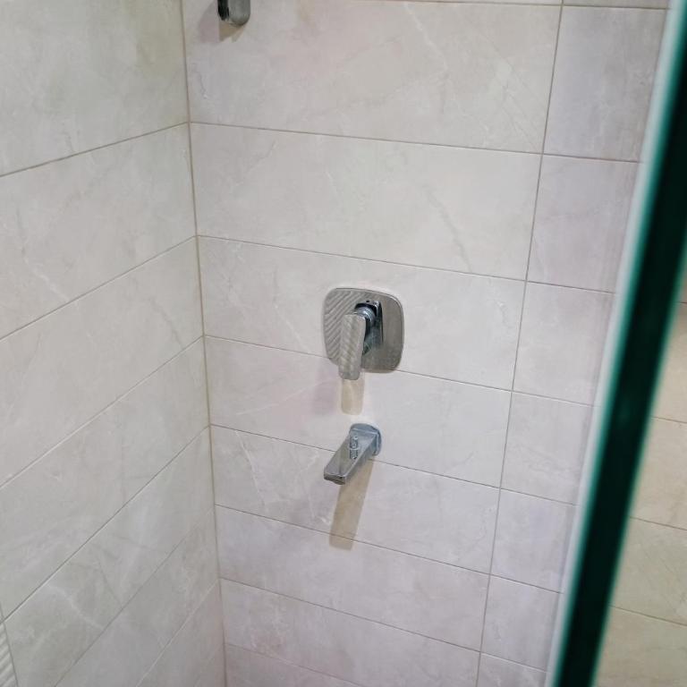 H1trece - Deluxe One-Bedroom Apartment with Garden View - 17