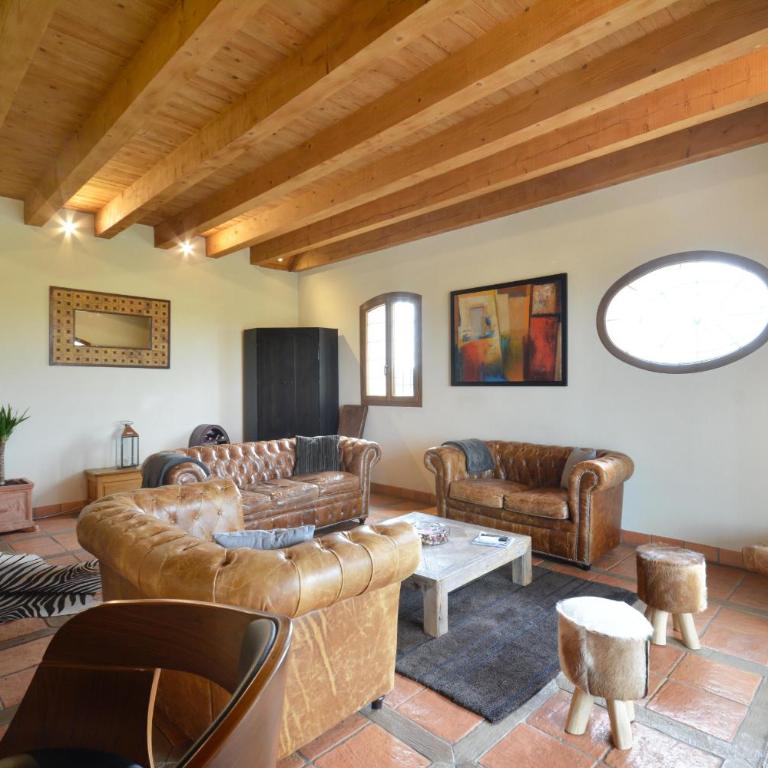 Vacation rental with pool and Jacuzzi, close to Arles - sleeps 10 - Maison de Vacances 4 Chambres - 26