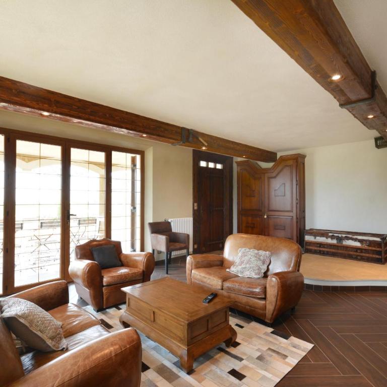 Vacation rental with pool and Jacuzzi, close to Arles - sleeps 10 - Maison de Vacances 4 Chambres - 15