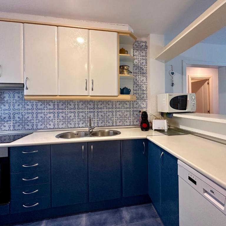 Home DMS IV Cambrils - Two-Bedroom Apartment with Terrace - 9