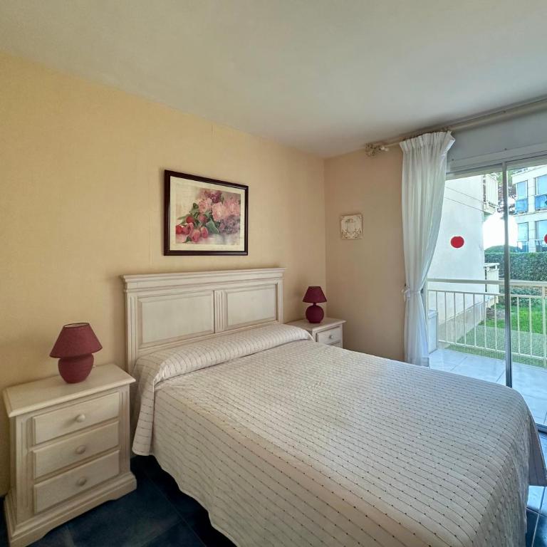 Home DMS IV Cambrils - Two-Bedroom Apartment with Terrace - 10
