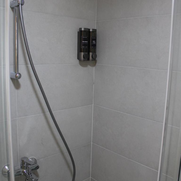 Luxury Apartment-Aurora 33 Free Parking City Center - One-Bedroom Apartment - 29