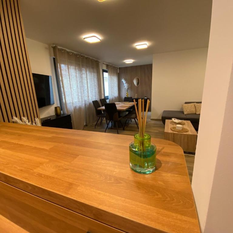 carpe diem T4 centre ville climatisé garage rénové - Apartment mit 3 Schlafzimmern - 80
