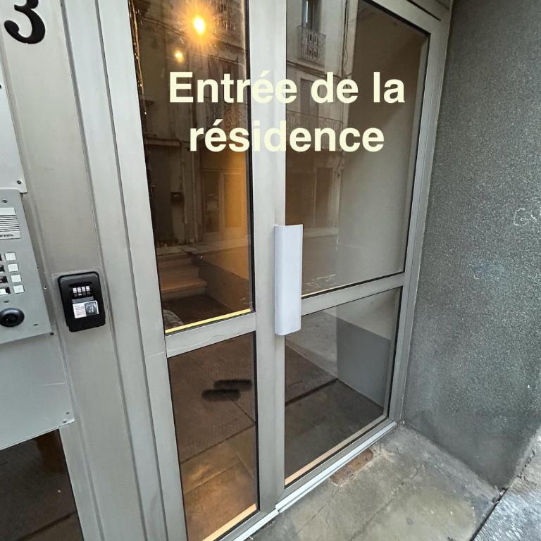 carpe diem T4 centre ville climatisé garage rénové - Apartment mit 3 Schlafzimmern - 81