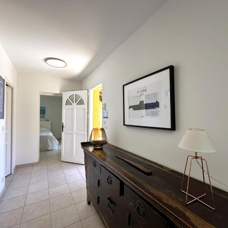 Villa ELODIE climatisée pour 10 personnes avec piscine privée, vue sur les collines et la mer, sur le domaine de Valcros à La L - Maison 5 Chambres - 11