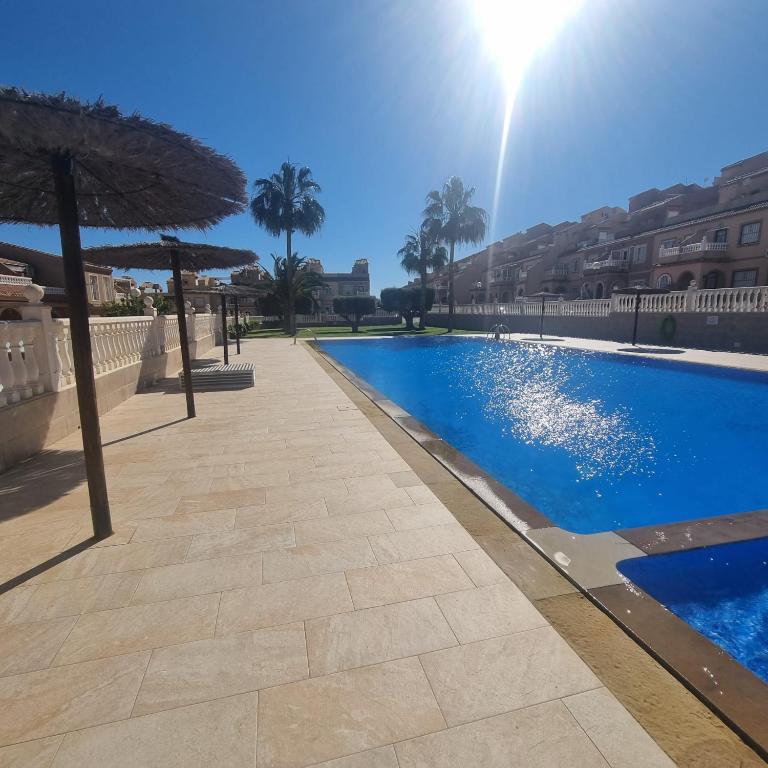 AL Gran Alacant 2BR Apartment with Pool - Apartamento de 2 dormitorios con balcón y terraza - 8