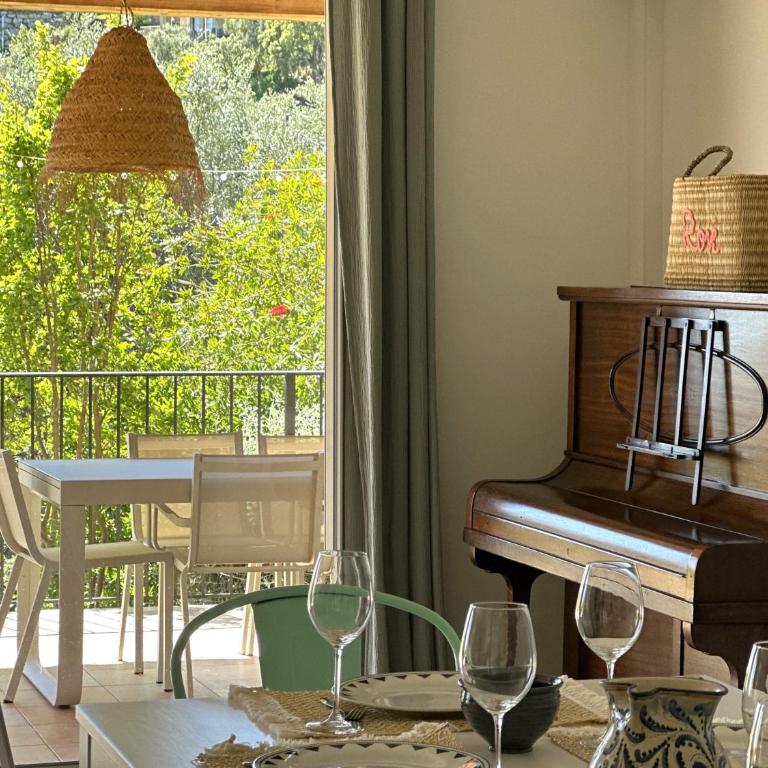 Villa ELODIE climatisée pour 10 personnes avec piscine privée, vue sur les collines et la mer, sur le domaine de Valcros à La L - Maison 5 Chambres - 18
