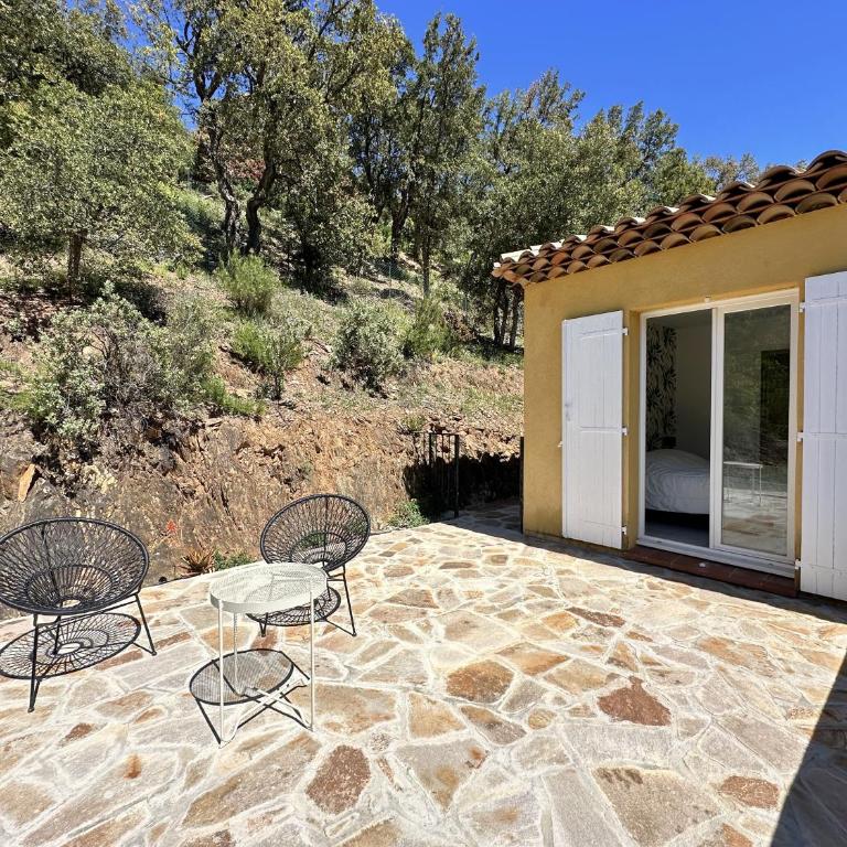 Villa ELODIE climatisée pour 10 personnes avec piscine privée, vue sur les collines et la mer, sur le domaine de Valcros à La L - Maison 5 Chambres - 38