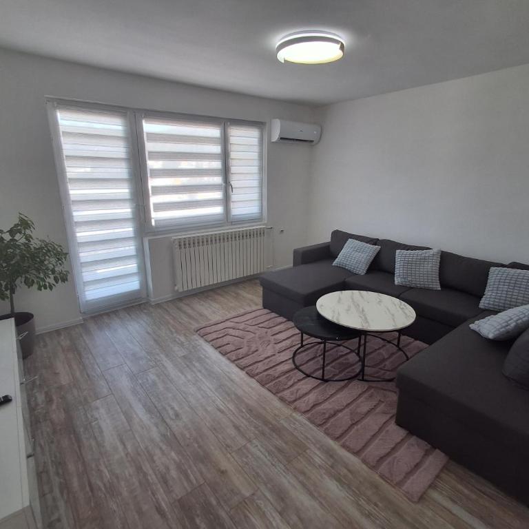 Apartman Sara - One-Bedroom House - 10
