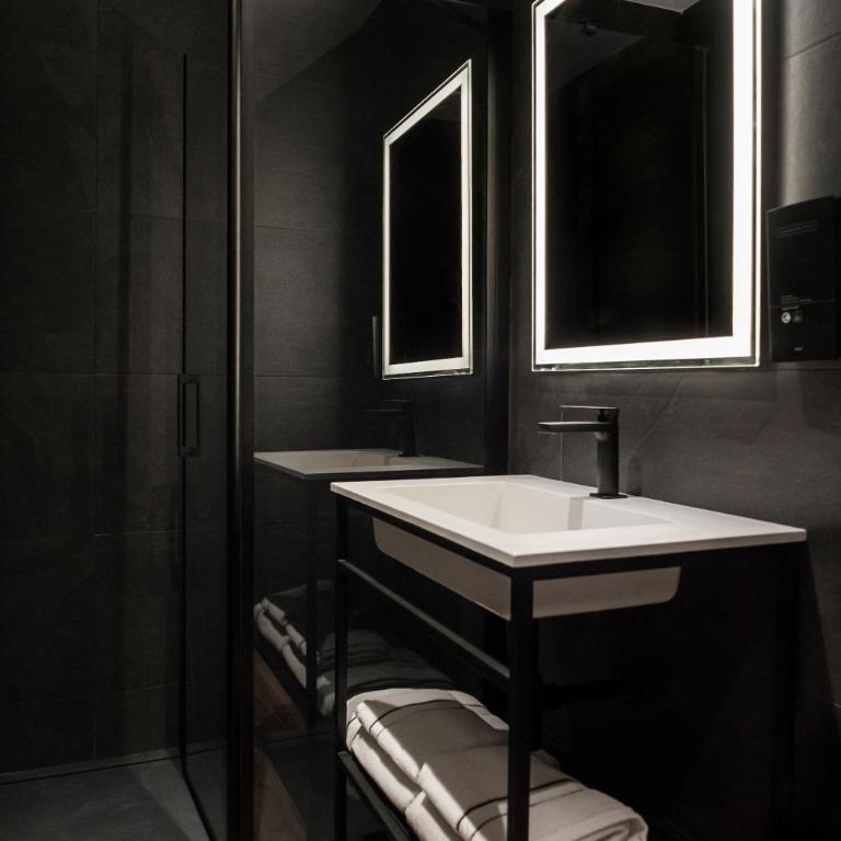 Blanq Gran vía - Single Room - 3