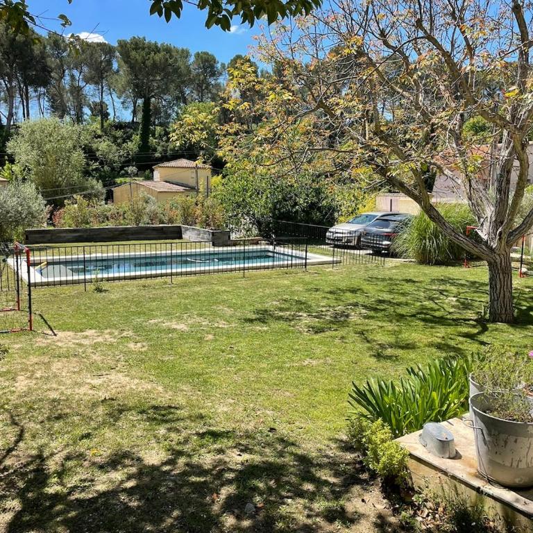 Bastide familiale avec piscine proche centre d'Aix - Villa - 16