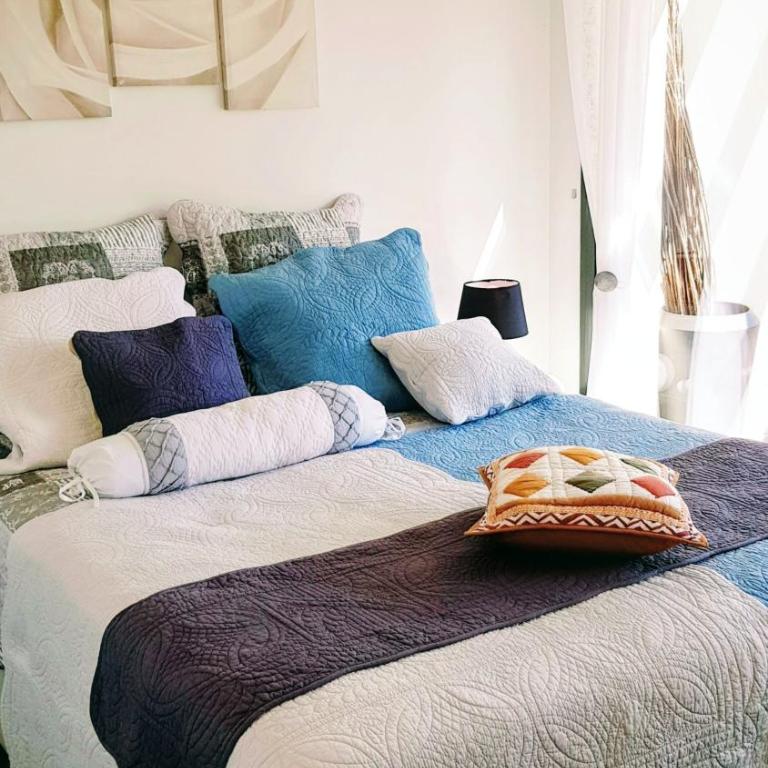 VERT Paradis ST CYPRIEN GOLF CLAIR 3 étoiles, 80 m2 avec Terrasse Pergola, Vue apaisante sur Pins parasols, 2è étage, 2 chambres, 3 CLIM, WIFI - Piscine, Parking et Park à vélos, Ascenseur - en Option Linge, Ménage - Pistes cyclables, Mer à proximité - Two-Bedroom Apartment - 26