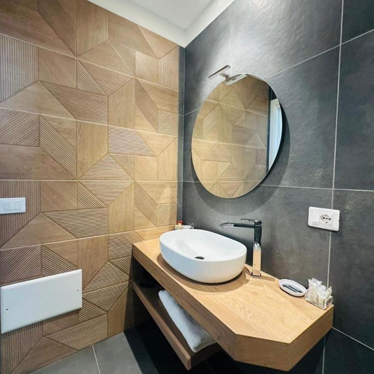 Suite 70 Luxury Collection - Camera Matrimoniale Superior - 11